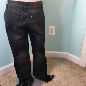 JANE DOE FRINGED JEANS